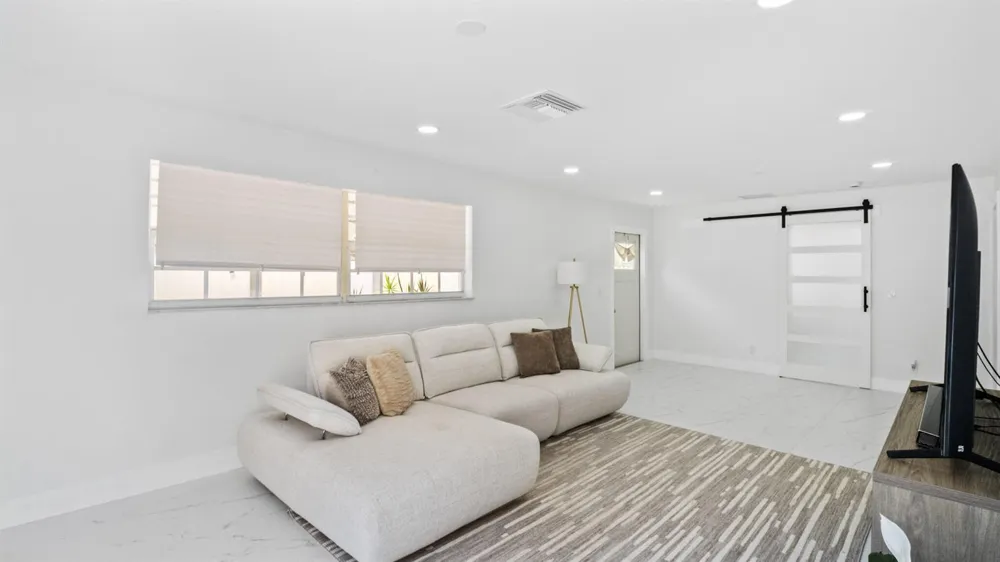 625 W 2ND STREET Riviera Beach, FL 33404