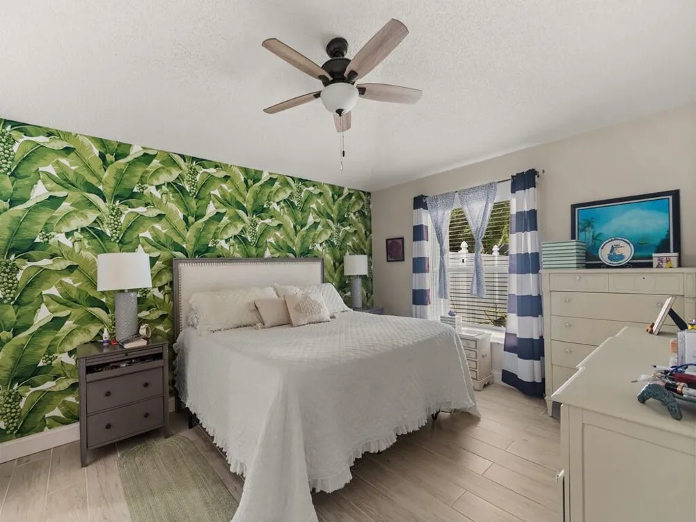 1007 E 13TH SQUARE Vero Beach, FL 32960