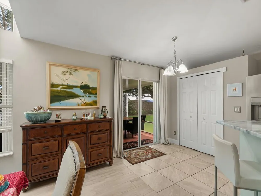 1007 E 13TH SQUARE Vero Beach, FL 32960