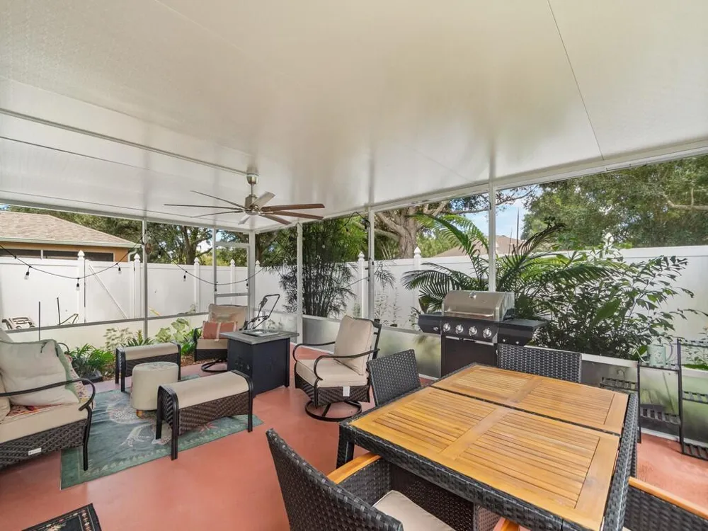 1007 E 13TH SQUARE Vero Beach, FL 32960
