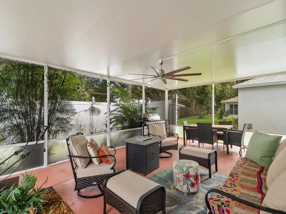 1007 E 13TH SQUARE Vero Beach, FL 32960