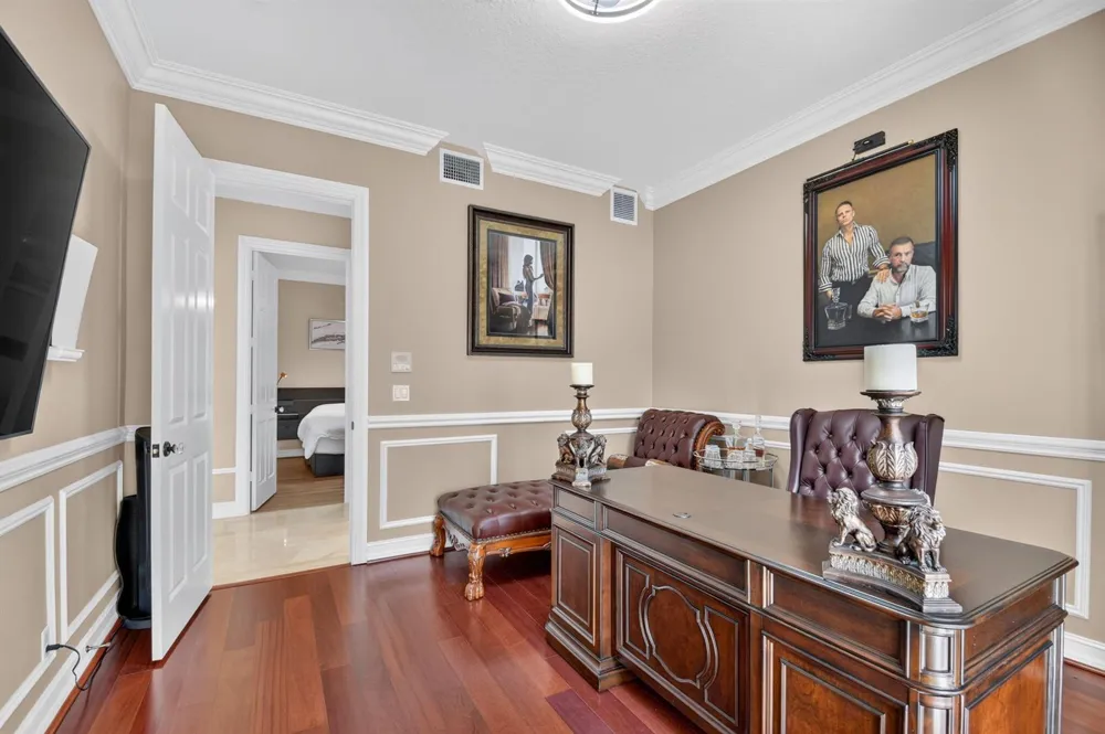 718 Edgebrook Lane West Palm Beach, FL 33411