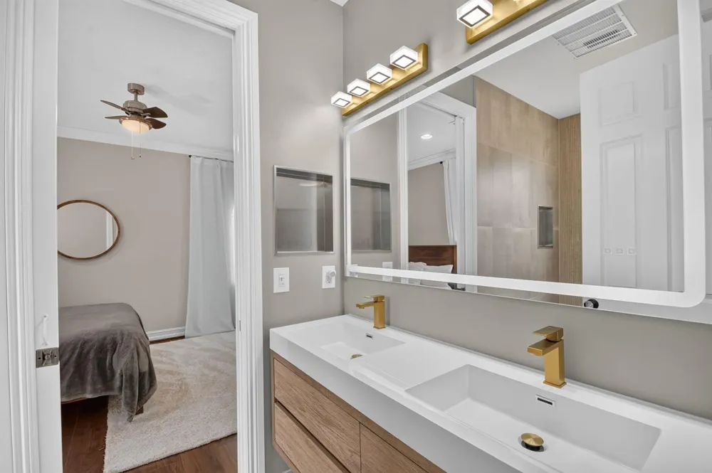 718 Edgebrook Lane West Palm Beach, FL 33411