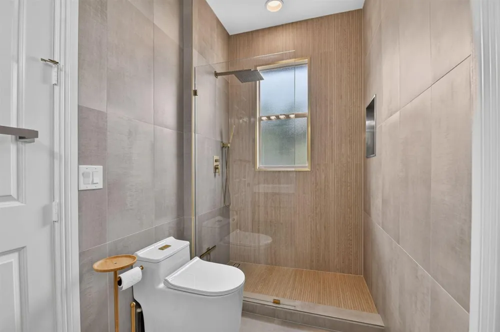 718 Edgebrook Lane West Palm Beach, FL 33411