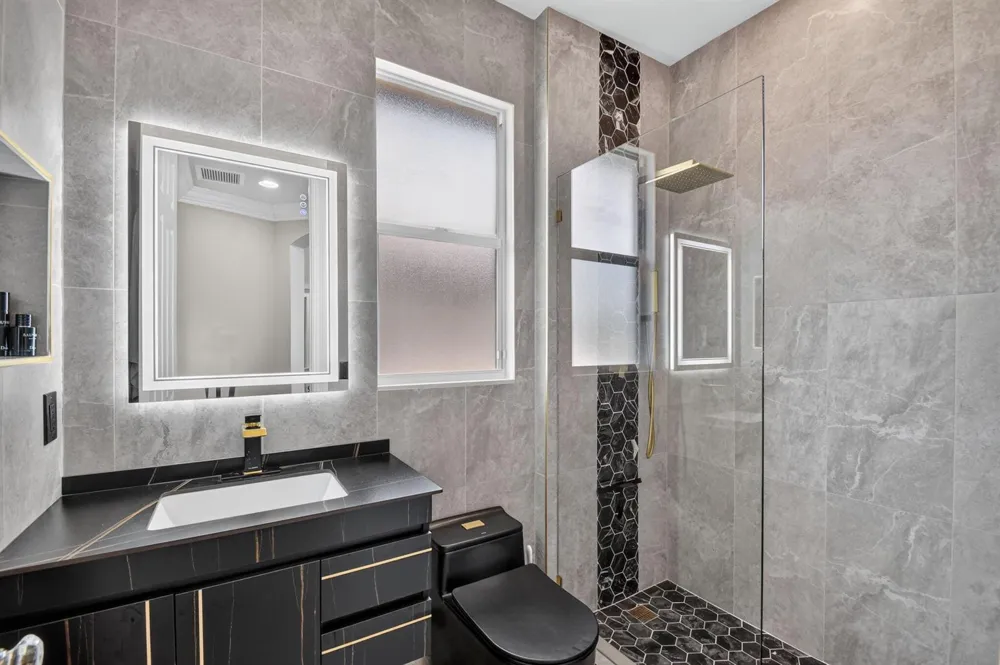 718 Edgebrook Lane West Palm Beach, FL 33411