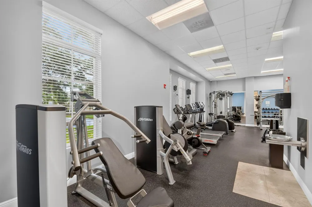 718 Edgebrook Lane West Palm Beach, FL 33411