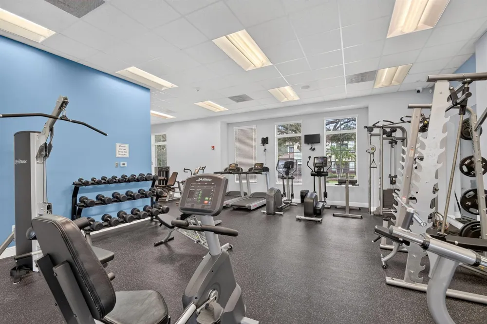 718 Edgebrook Lane West Palm Beach, FL 33411