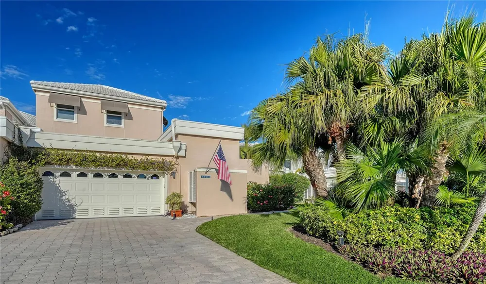 3530 MISTLETOE LANE Longboat Key, FL 34228