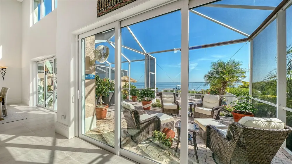 3530 MISTLETOE LANE Longboat Key, FL 34228
