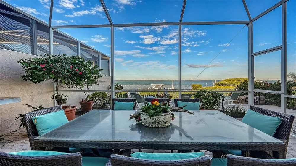 3530 MISTLETOE LANE Longboat Key, FL 34228