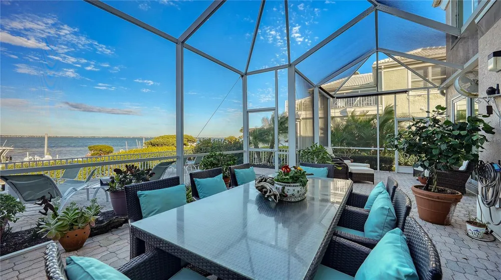 3530 MISTLETOE LANE Longboat Key, FL 34228