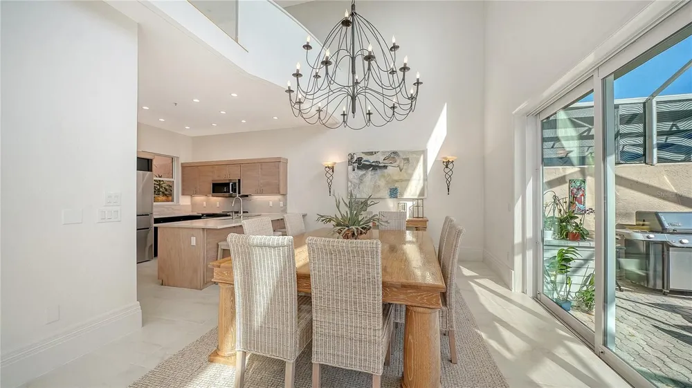 3530 MISTLETOE LANE Longboat Key, FL 34228