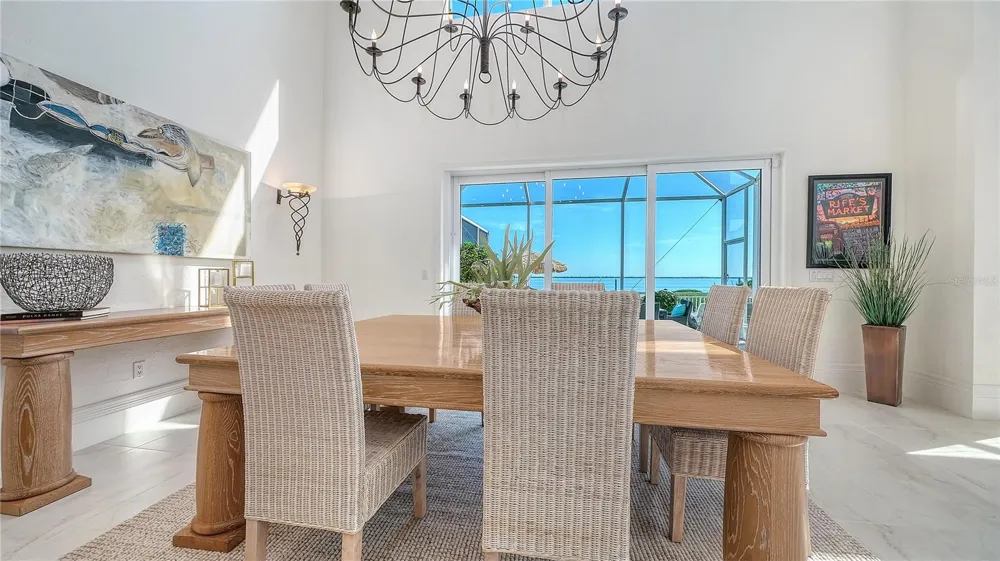 3530 MISTLETOE LANE Longboat Key, FL 34228