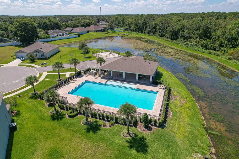 759 AUBURN GROVE COURT Auburndale, FL 33823