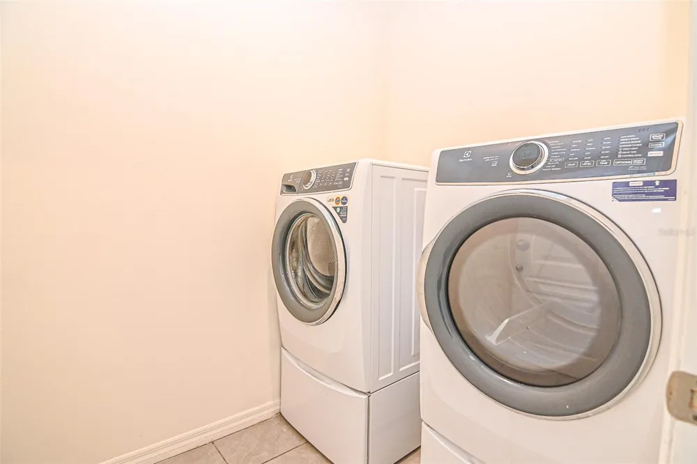 759 AUBURN GROVE COURT Auburndale, FL 33823