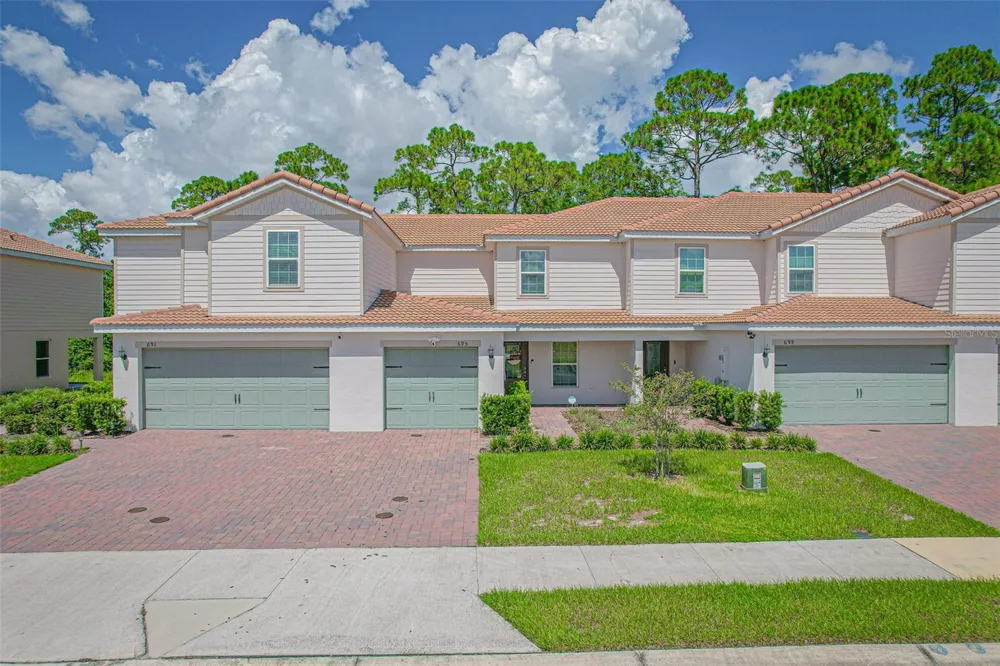 695 BAY LEAF DRIVE Poinciana, FL 34759