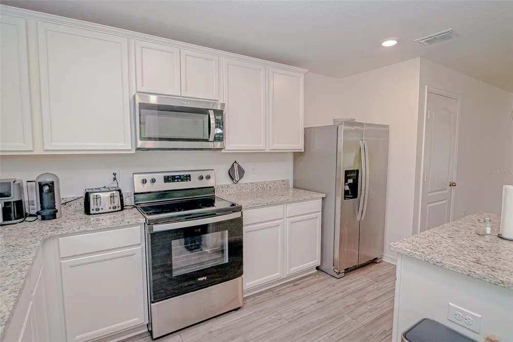 695 BAY LEAF DRIVE Poinciana, FL 34759