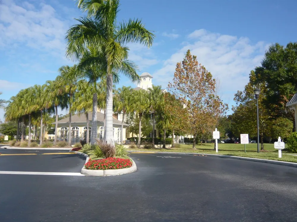 1502 MARSH COVE COURT #106 Tampa, FL 33619