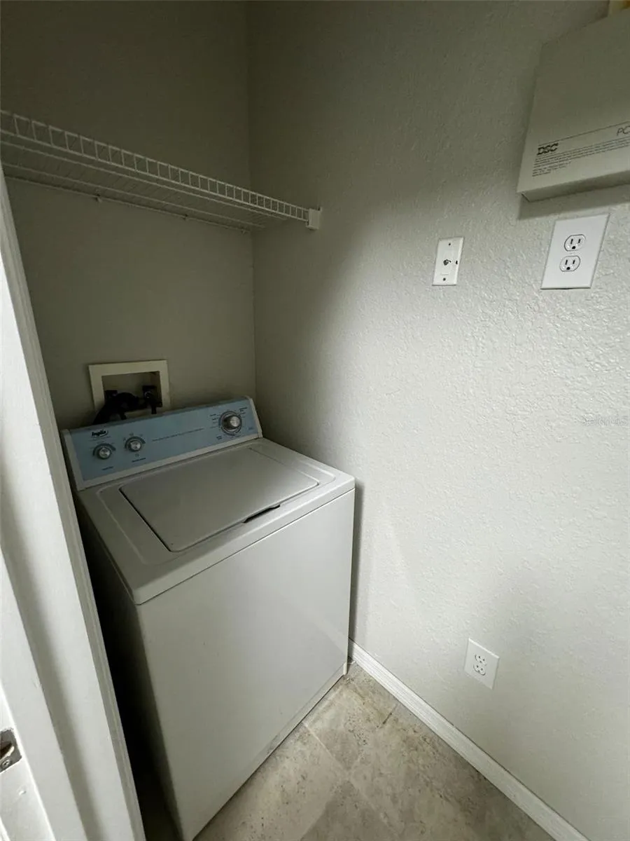 1502 MARSH COVE COURT #106 Tampa, FL 33619