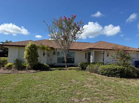 386 PINEVIEW DRIVE
