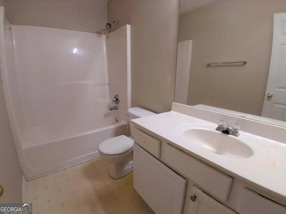 1031 Maple Leaf DR McDonough, GA 30253