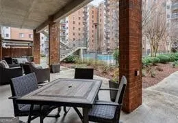 300 Johnson Ferry Rd, RD NE Sandy Springs, GA 30328