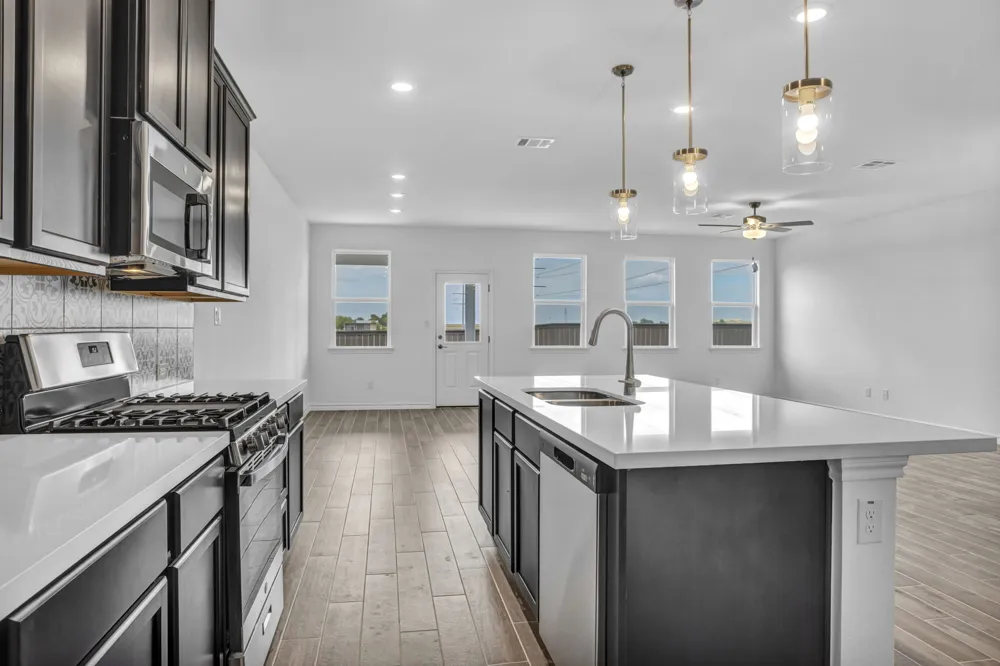 131 Adeline Road Hutto, TX 78634