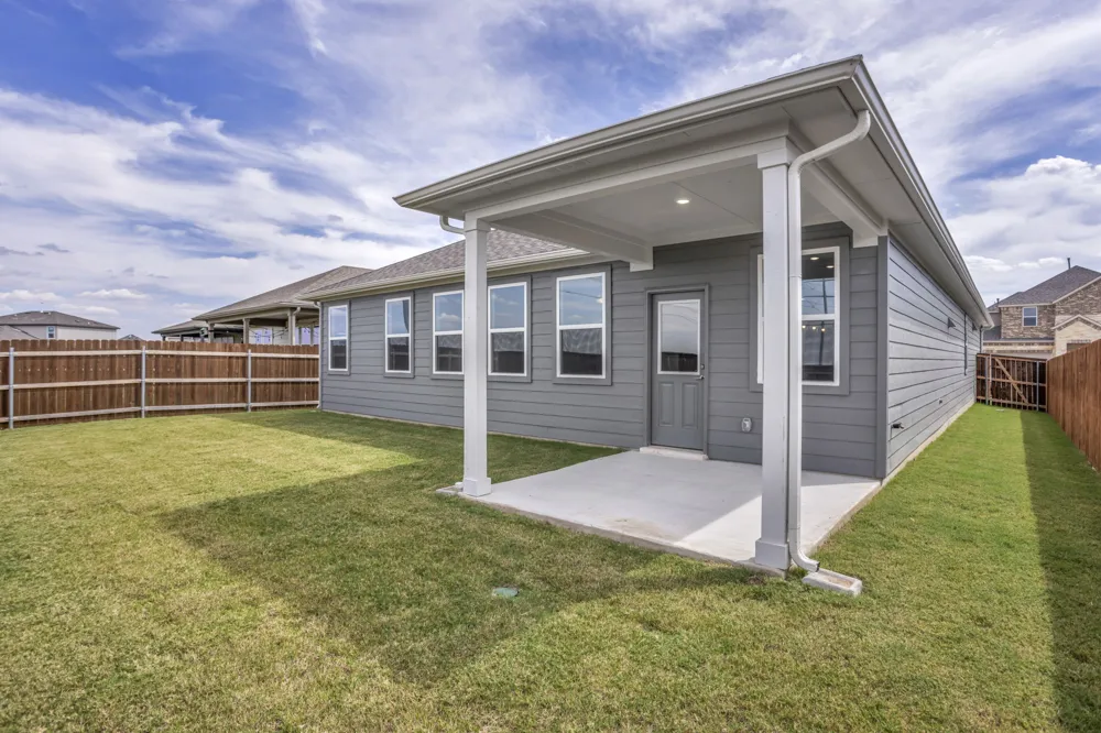 131 Adeline Road Hutto, TX 78634