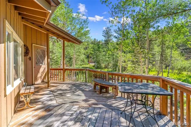 21692 S Saint Vrain Drive Lyons, CO 80540