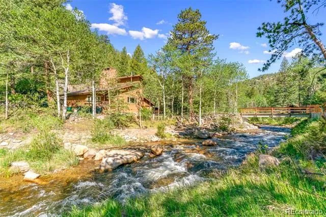 21692 S Saint Vrain Drive Lyons, CO 80540