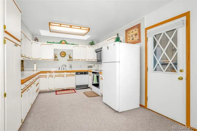 21692 S Saint Vrain Drive Lyons, CO 80540