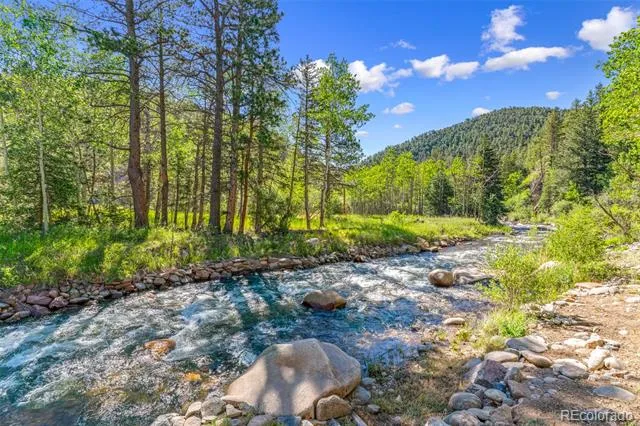 21692 S Saint Vrain Drive Lyons, CO 80540