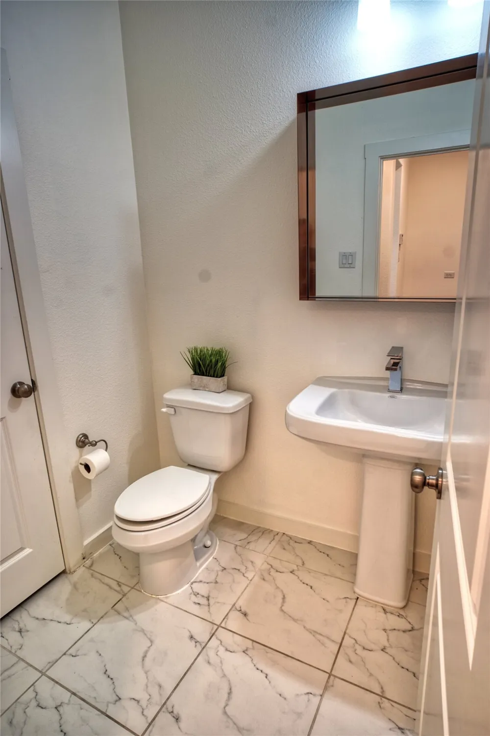 1421 Middleton Street Plano, TX 75075