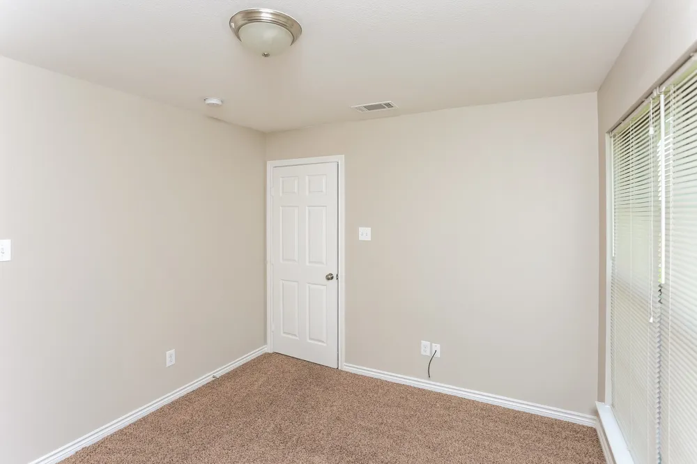 623 Hilton Drive Lancaster, TX 75146