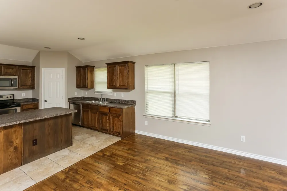 623 Hilton Drive Lancaster, TX 75146