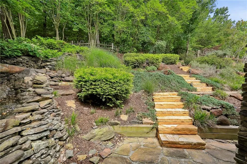 1265 Promontory Lane Marietta, GA 30062