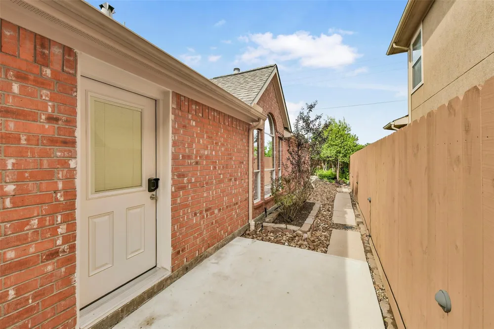 1394 San Remo Lane League City, TX 77573