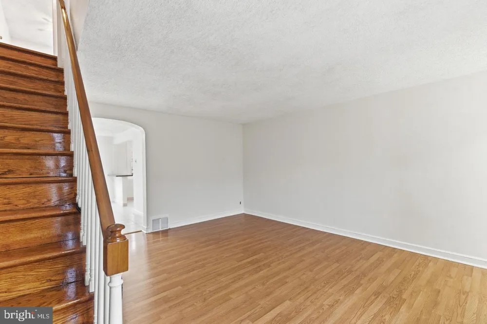 7020 KINDRED STREET Philadelphia, PA 19149