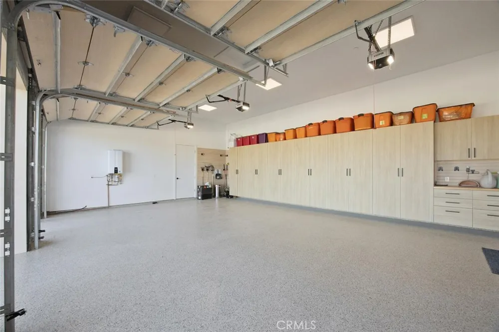 277 Crestview Avenue Camarillo, CA 93010