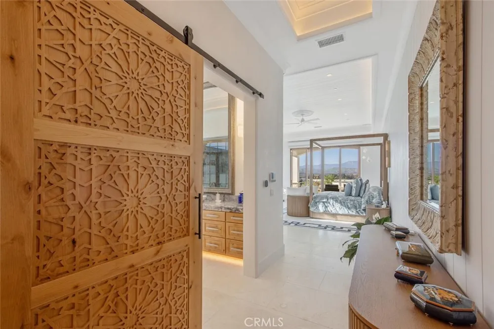 277 Crestview Avenue Camarillo, CA 93010