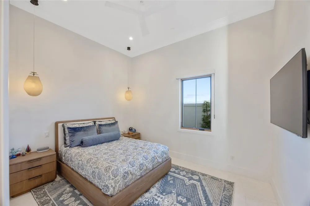 277 Crestview Avenue Camarillo, CA 93010
