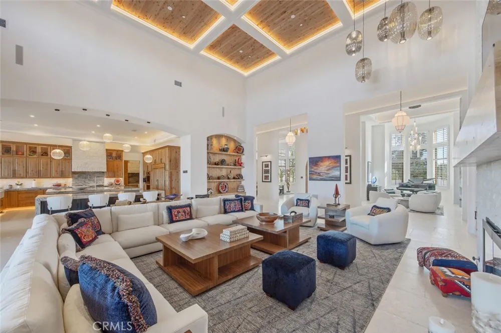 277 Crestview Avenue Camarillo, CA 93010