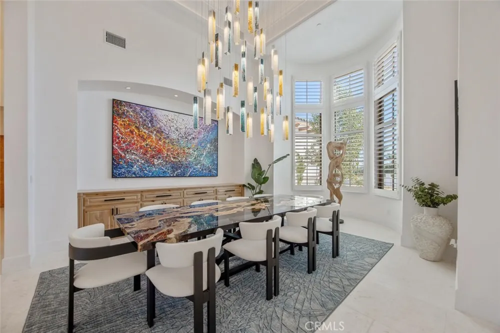 277 Crestview Avenue Camarillo, CA 93010