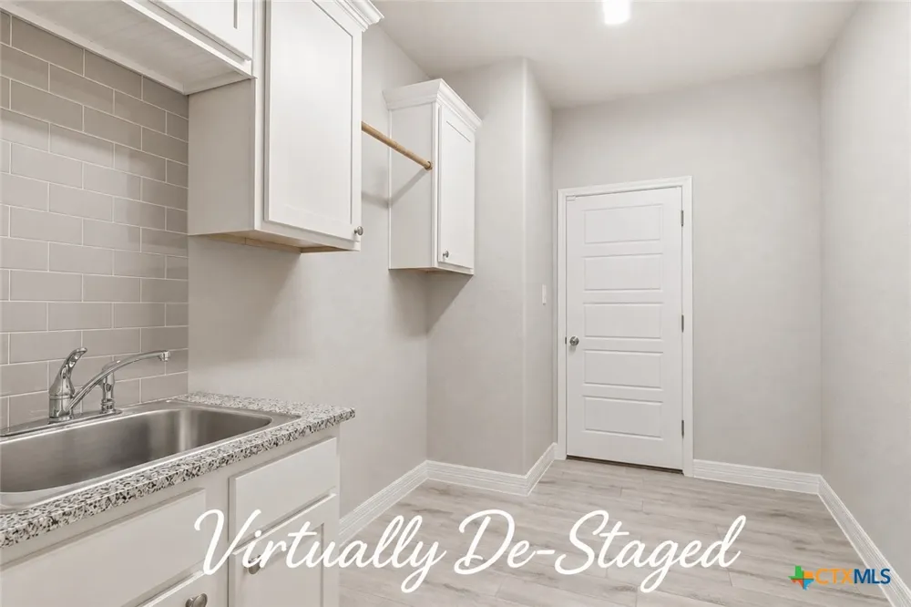 4090 Turning Leaf Drive Nolanville, TX 76559
