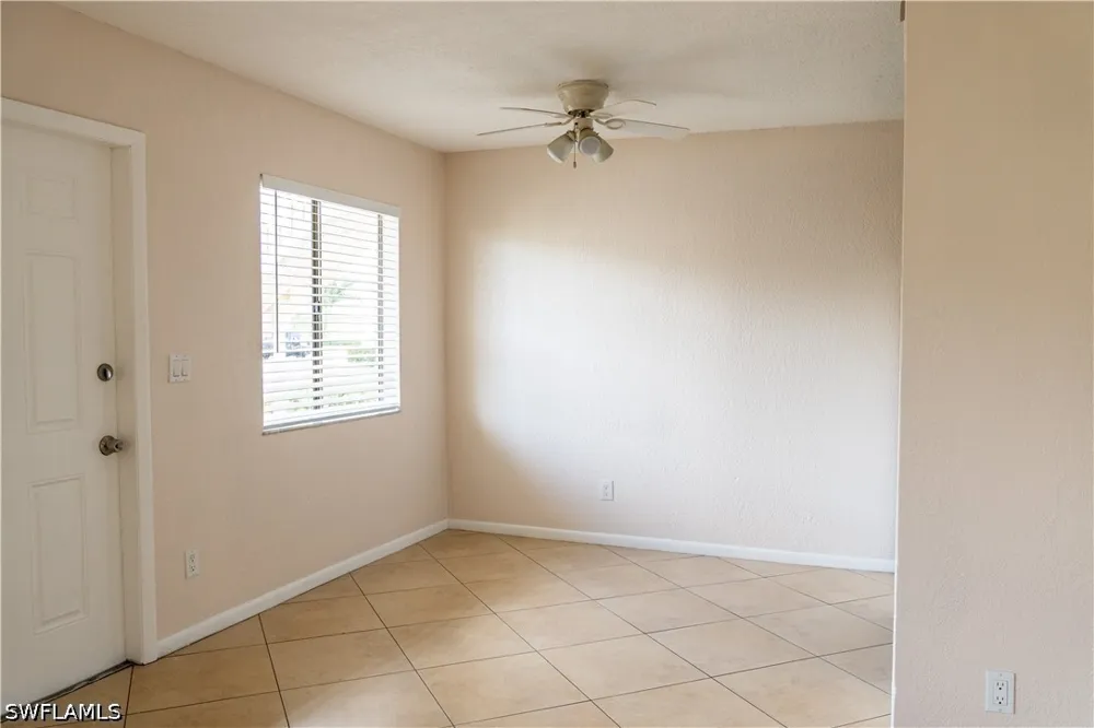 Bayshore Drive #I-4 Naples, FL 34112