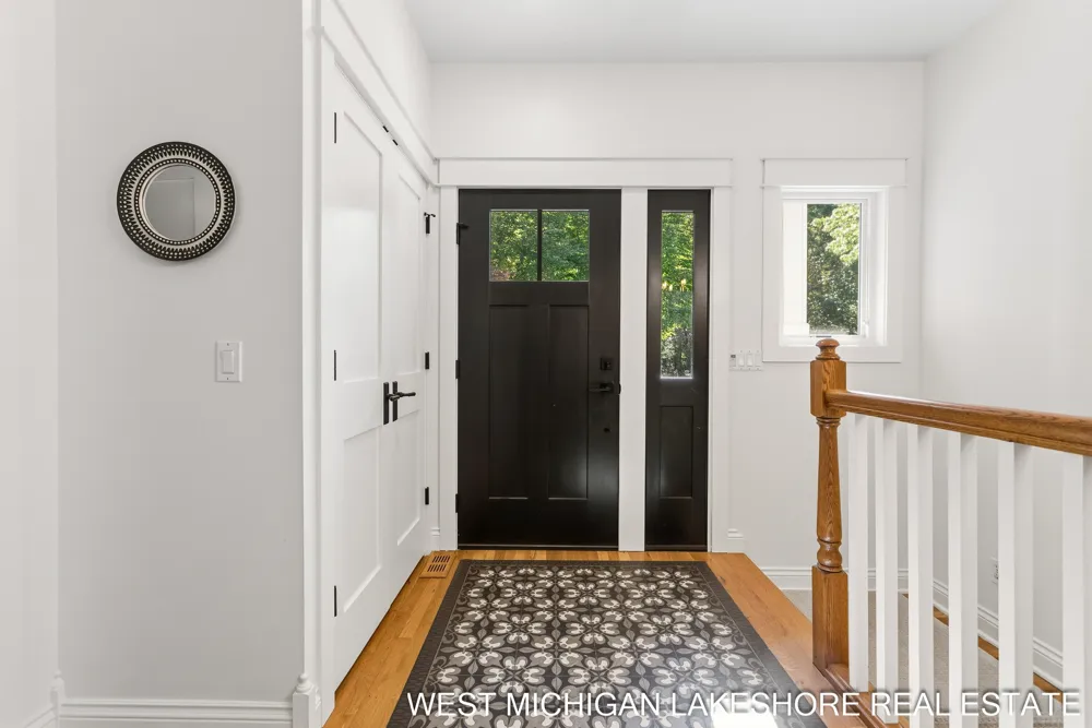 3260 Lorrimar Lane Saugatuck, MI 49453