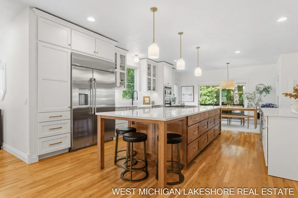 3260 Lorrimar Lane Saugatuck, MI 49453
