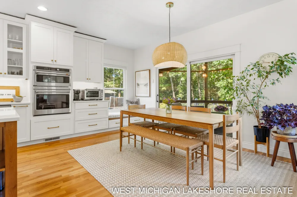 3260 Lorrimar Lane Saugatuck, MI 49453