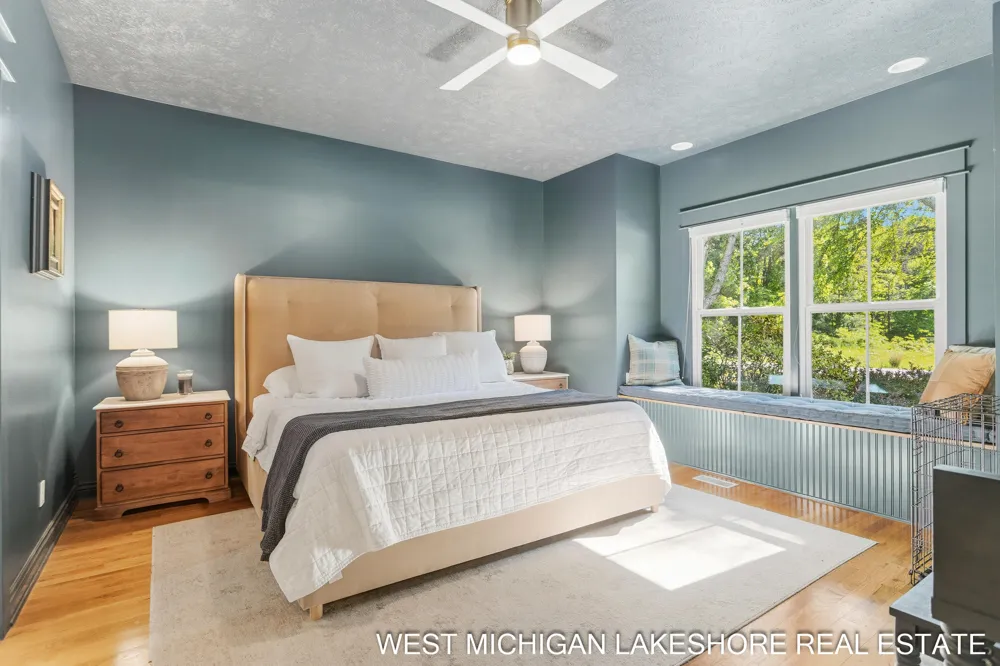 3260 Lorrimar Lane Saugatuck, MI 49453