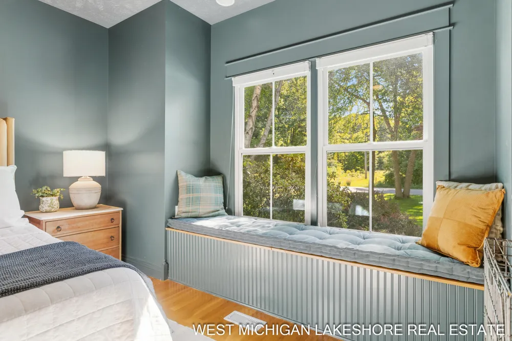 3260 Lorrimar Lane Saugatuck, MI 49453